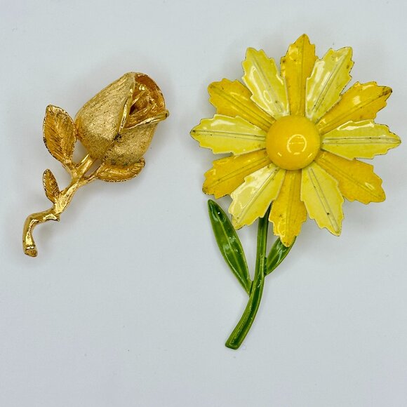 Vintage Flower Brooch Set – Yellow Enamel Daisy & DFA Rosebud – Craft or Wear - Picture 1 of 4